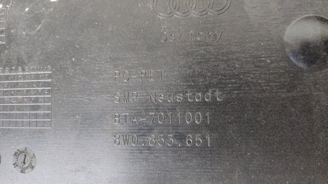 Захисна решітка радіатора 8W0853651 VAG