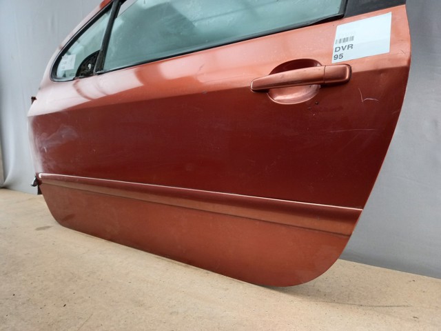 Дверь передня ліва 9002S8 PEUGEOT
