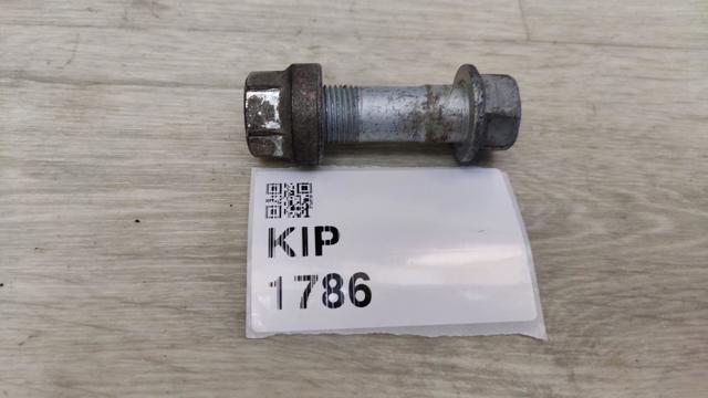 Болт кріплення амортизатора 9010517010 TOYOTA