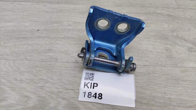 Петля передніх дверей лівих 9035V4 PEUGEOT