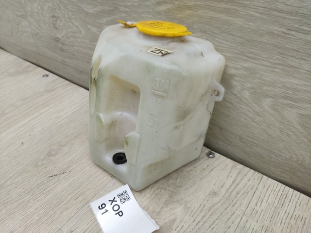 Кришка бака омивача 90563741 OPEL