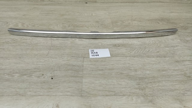 Накладка на багажник 908104CE0A NISSAN