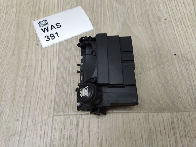 Кнопка запуску двигуна 9231739 BMW