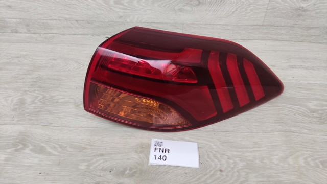 Задній правий зовнішній ліхтар 92402D7600 HYUNDAI