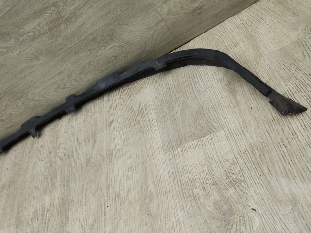 Нижня накладка на передній бампер 960158579R RENAULT