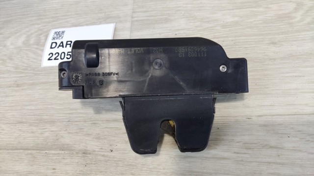 Замок і ручка дверей задка 9646091580 PEUGEOT