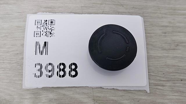 Заглушка гайки кріплення повідка переднього двірника 983902T000 HYUNDAI