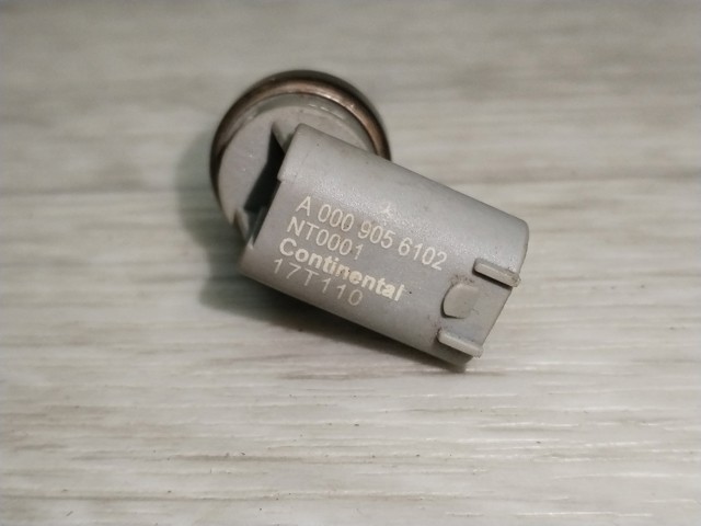 Датчик покажчика температури охолоджуючої рідини A0009056102 MERCEDES