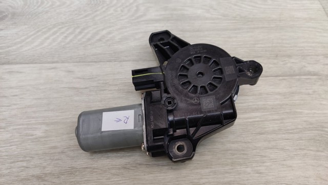Моторчик склопідйомника двері задніх, правих A0009060908 MERCEDES