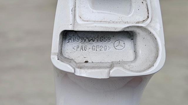 Ручка передньої двері зовнішня права A0997601659 MERCEDES