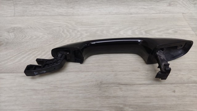 Ручка передньої двері зовнішня права A09976016599696 MERCEDES