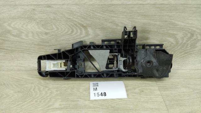 Тримач зовнішньої ручки дверей, передньої лівої A0997601902 MERCEDES