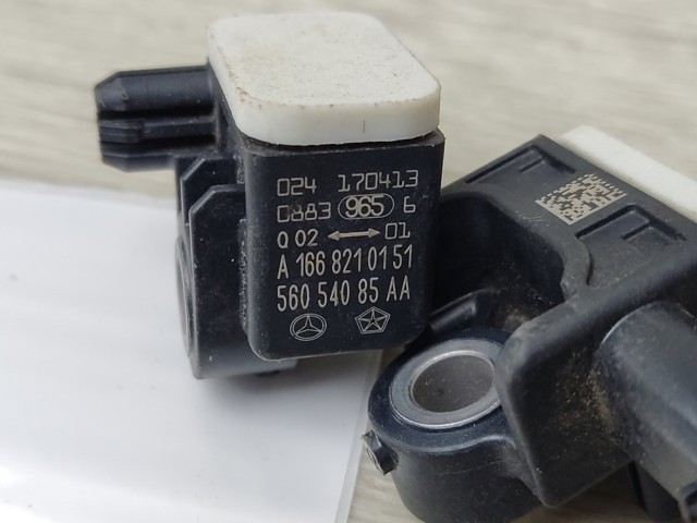 Датчик Ейрбег передній A1668210151 MERCEDES