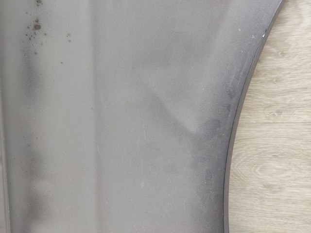 Ліве переднє крило A1768810101 MERCEDES