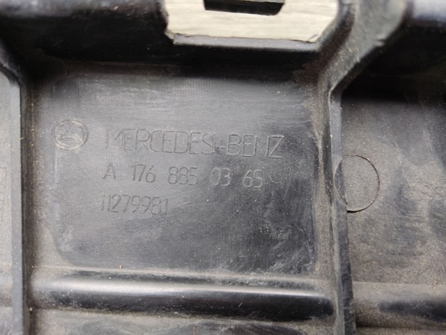 Кронштейн бампера переднього A1768850365 MERCEDES