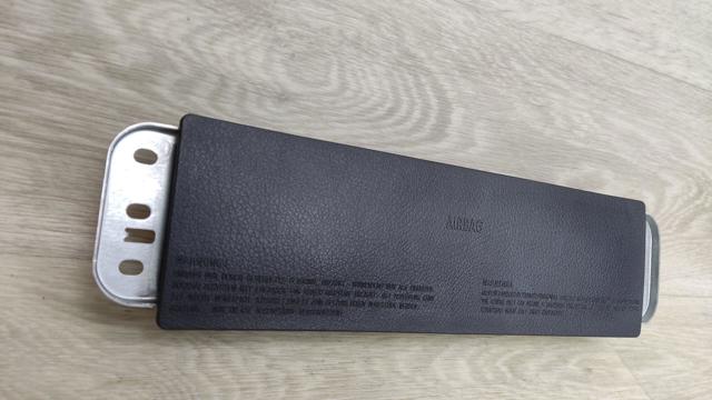 Ейрбег захисту колін нижня A17786002029051 MERCEDES