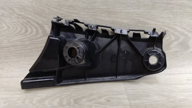 Кронштейн бампера заднього, лівий A177885350264 MERCEDES