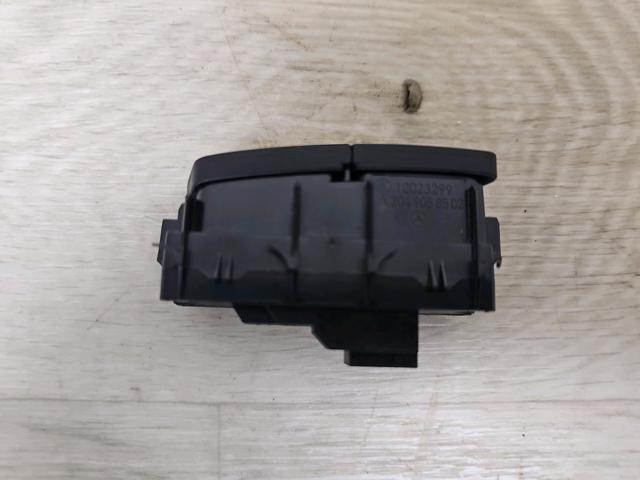 Кнопка блокування замка дверей A2049058502 NISSAN