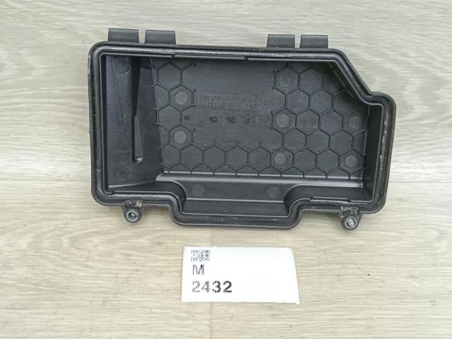 Кришка блоку запобіжників A2055402328 MERCEDES