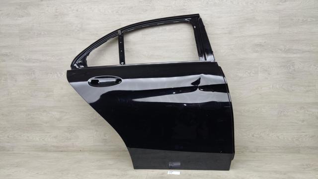Двері задні в зборі A2057300205 MERCEDES