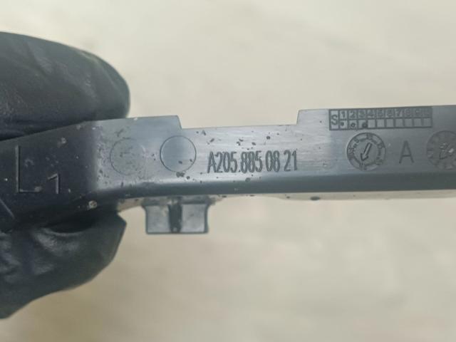 Кронштейн кріплення бампера переднього лівий A2058850821 MERCEDES