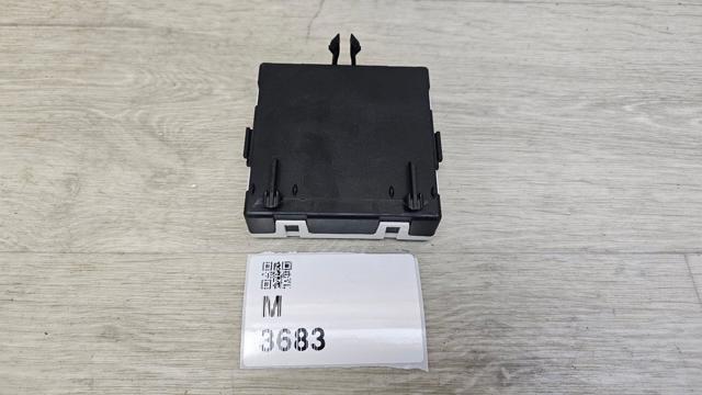 Блок комфорту передніх дверей A2059000328 MERCEDES
