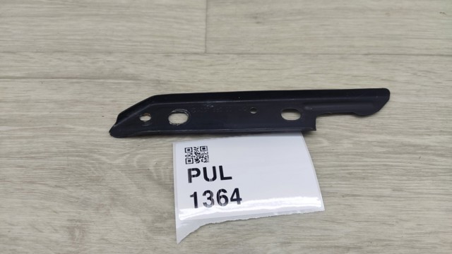 Кронштейн кріплення бампера переднього правий A2078800214 MERCEDES