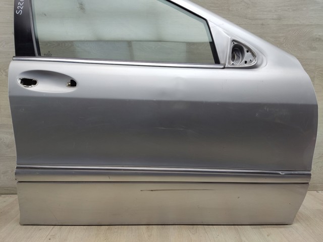 Дверка передня права A2207200205 MERCEDES
