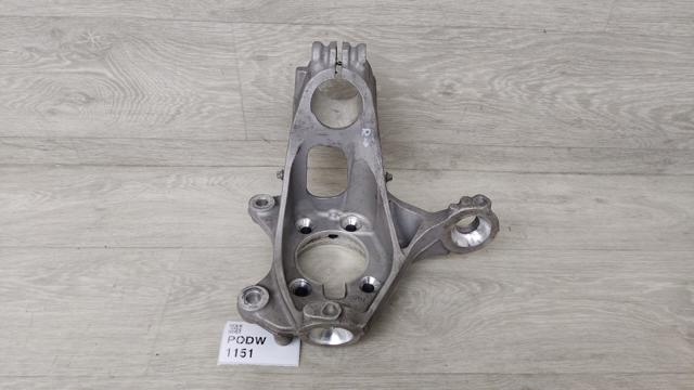 Цапфа поворотна права A2473320200 MERCEDES