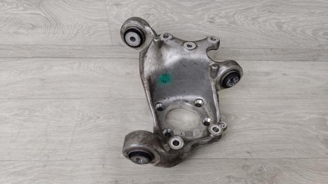 Цапфа поворотна права A2473502400 MERCEDES