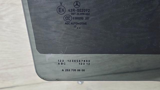 Вікно задніх дверей A2537350600 MERCEDES