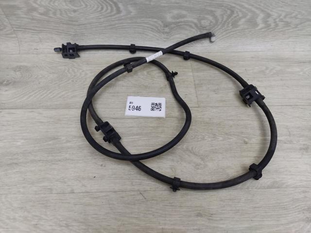 Форсунка омивача лобового скла A2538602200 MERCEDES