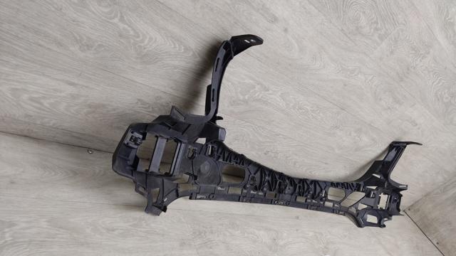 Кронштейн бампера переднього, центральний A2538850065 MERCEDES