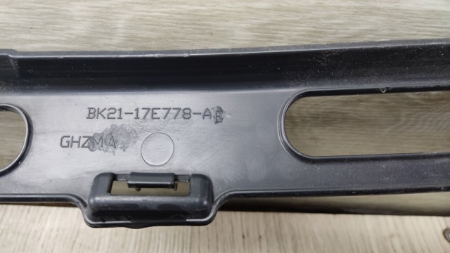 Кронштейн решітки радіатора BK2117E778AB FORD