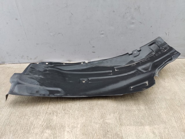 Підкрилок переднього крила, правий EG2156131A MAZDA