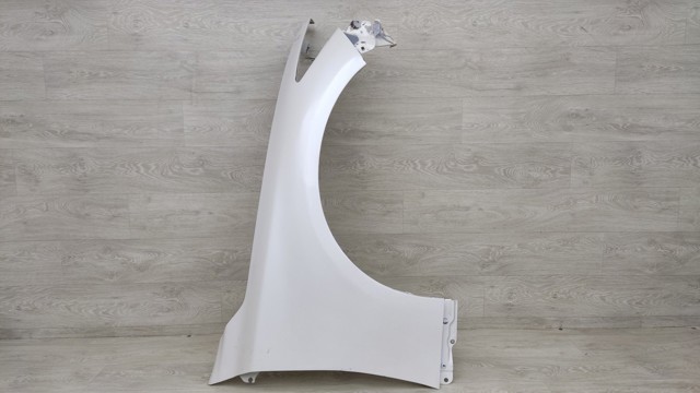 Переднє праве крило F31004HKMA NISSAN