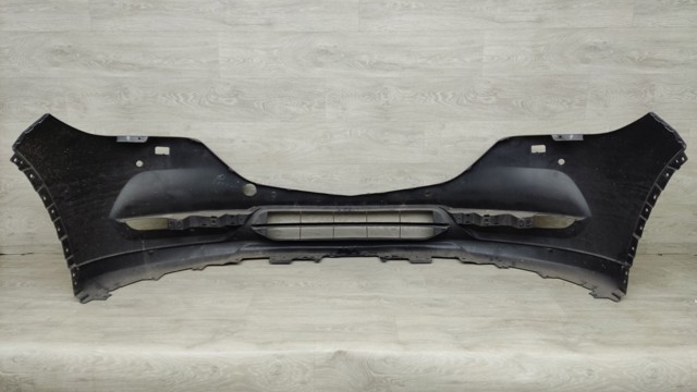 Бампер передній KB8A50031 MAZDA