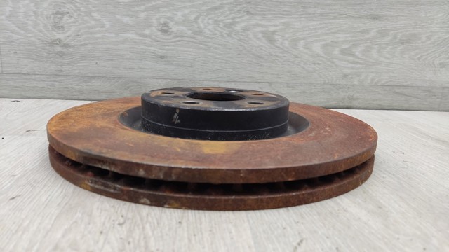 Гальмо дискове переднє LR059122 LAND ROVER