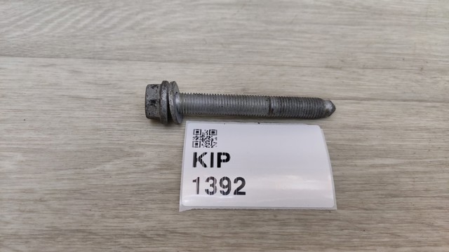 Болт кріплення задньої балки (підрамника) N91096401 VAG