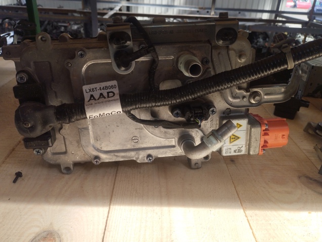 Батарея акумуляторна LX6814G646BE FORD