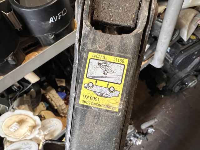 Домкрати 091110W041 TOYOTA