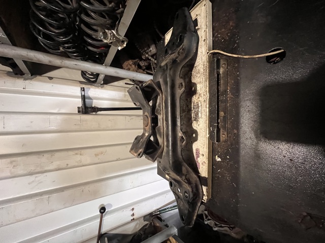 Опора кпп 41022AE120 SUBARU