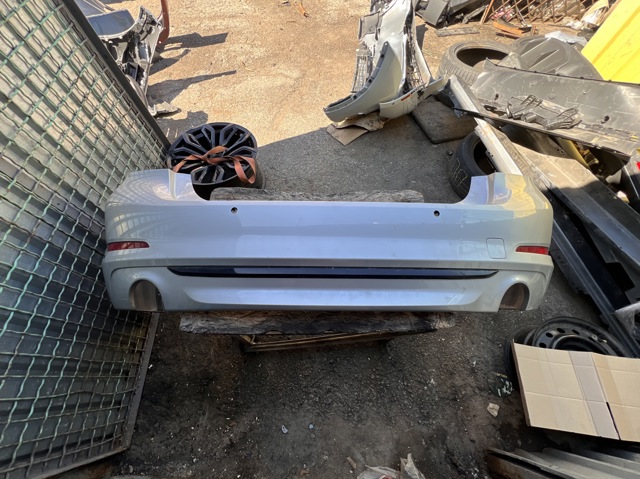 Бампер задній 51127475599 BMW