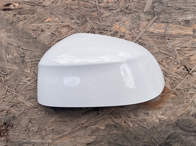 Накладка лівого бокового дзеркала 51168496623 BMW