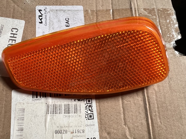 Габарит передній, верхній (катафот), правий 53390025 FIAT
