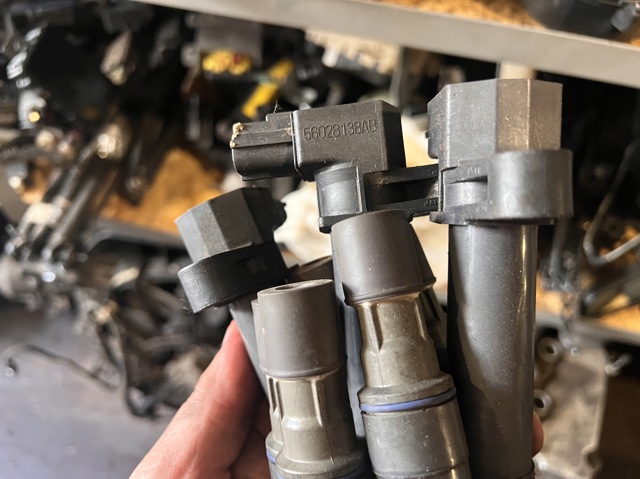 Котушка 56028138AB CHRYSLER
