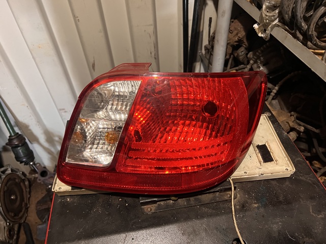 Задні ліхтарі 924021G010 HYUNDAI