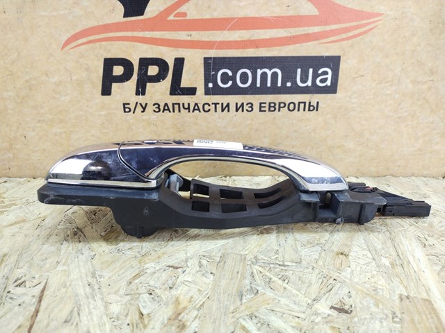 Ручка передніх дверей зовнішня, права 04589884AH CHRYSLER