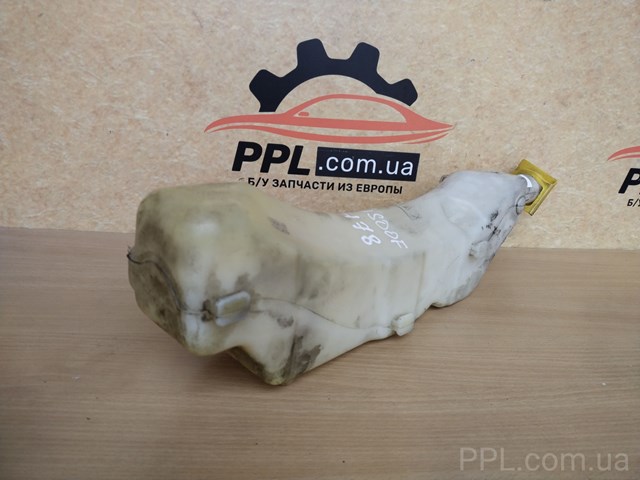 Бачок системи охолодження, розширювальний 04677569AA CHRYSLER