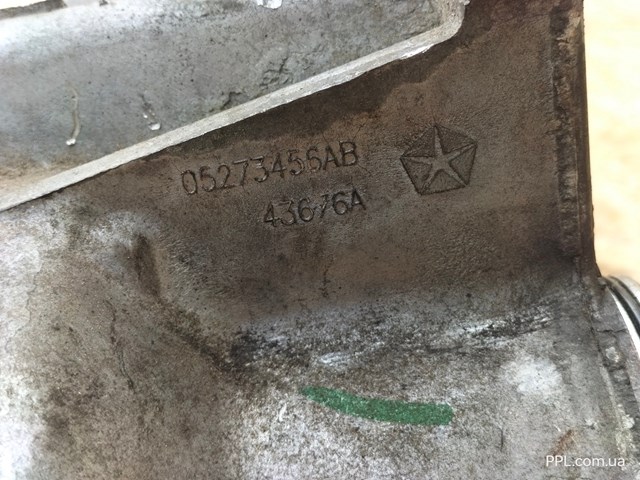 Роздавальна коробка 05273456AB CHRYSLER